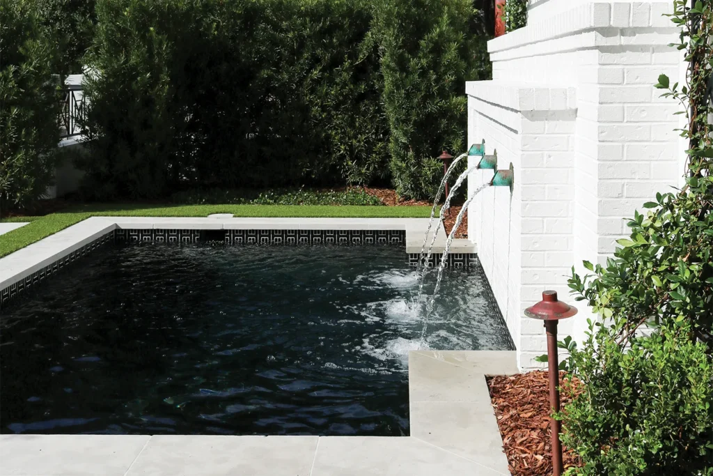 A combined fountain and hot tub
